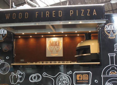 smoking street food pizza van 5